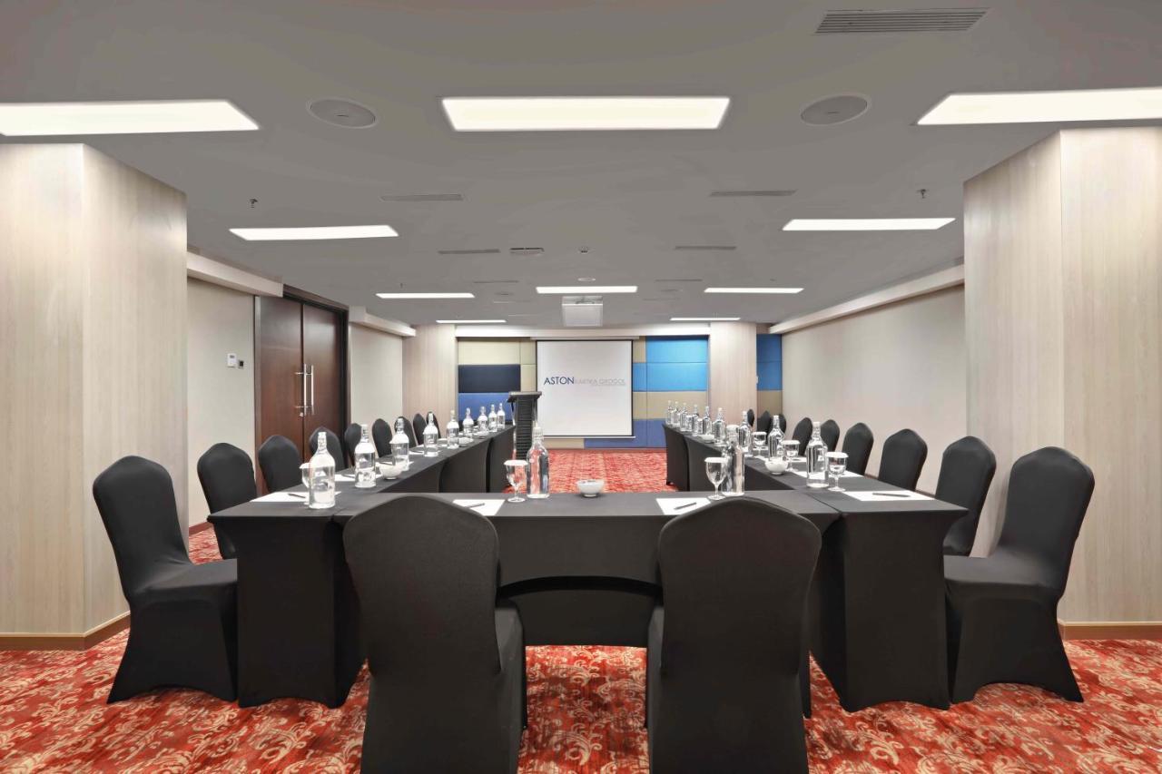 Aston Kartika Grogol Hotel & Conference Center Jakarta Extérieur photo