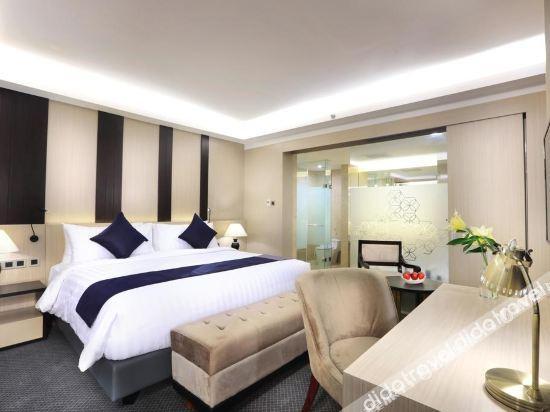Aston Kartika Grogol Hotel & Conference Center Jakarta Extérieur photo