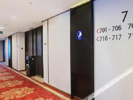 Aston Kartika Grogol Hotel & Conference Center Jakarta Extérieur photo