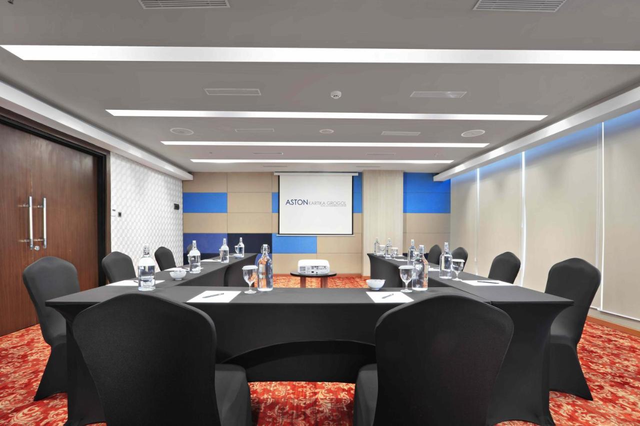 Aston Kartika Grogol Hotel & Conference Center Jakarta Extérieur photo