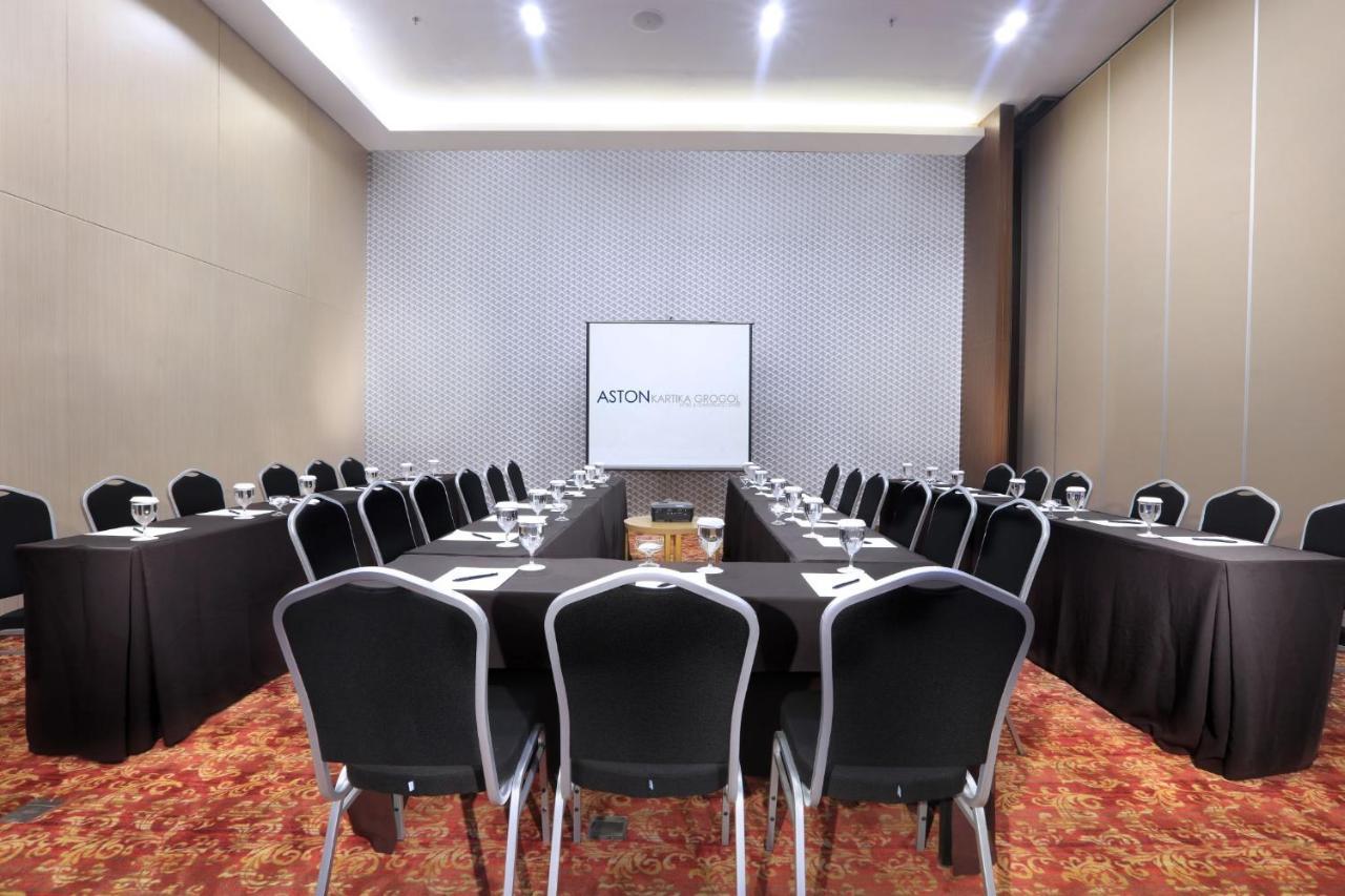 Aston Kartika Grogol Hotel & Conference Center Jakarta Extérieur photo