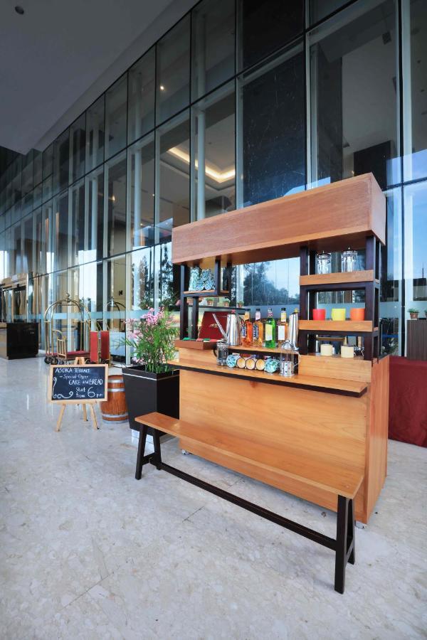 Aston Kartika Grogol Hotel & Conference Center Jakarta Extérieur photo